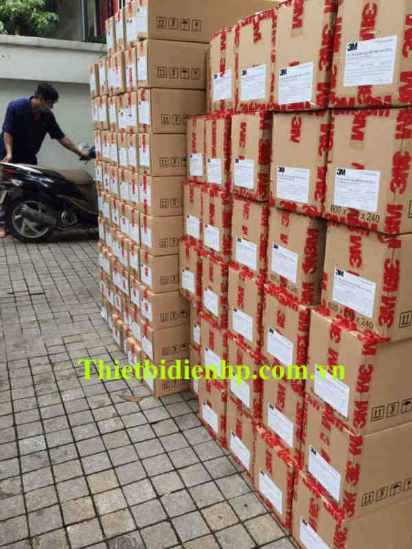 Hình ảnh chuẩn bị đầu cáp, hộp nối cáp trung thế giao cho khách hàng tại Bắc Giang