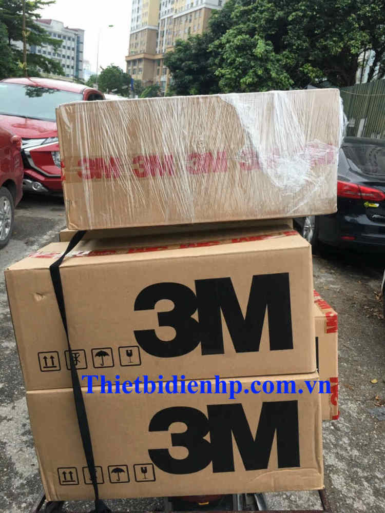 Hình ảnh trở đầu cáp 3x95mm2 24kV ra nhà xe gửi cho khách hàng tại Hà Giang